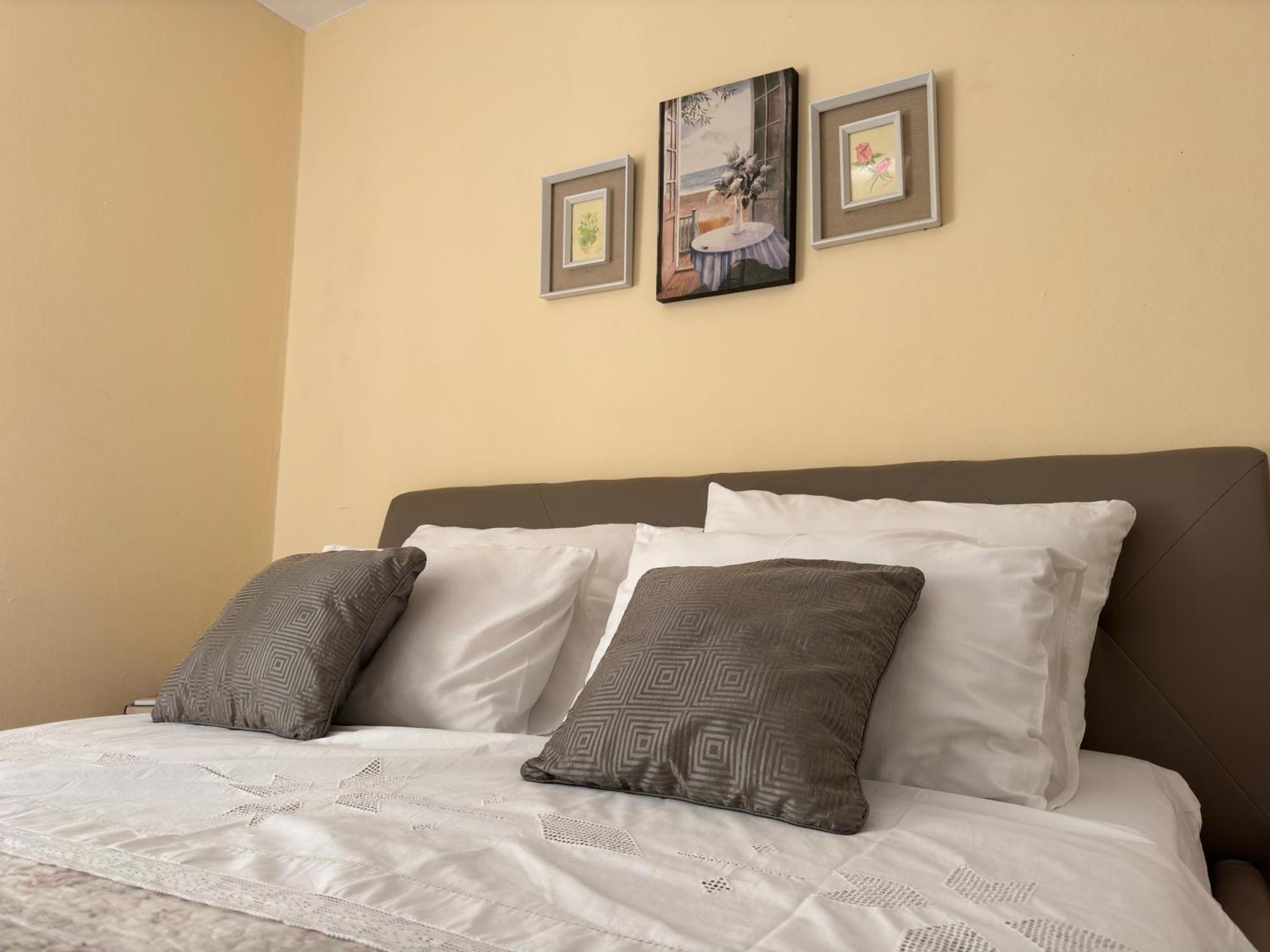 Apartment Marijeta Каштела Екстер'єр фото